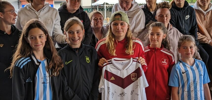 L’équipe féminine des Girondins au stade Goubet